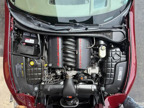 Used 2003 Chevrolet Corvette Coupe w/ Preferred Equipment Group RWD image 27
