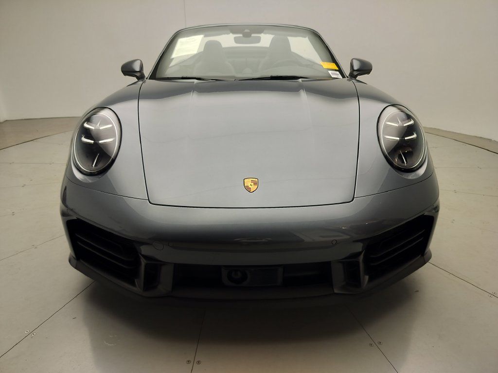Certified 2025 Porsche 911 Carrera RWD image 17