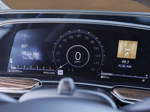 Certified 2024 Cadillac Escalade Premium Luxury RWD image 10