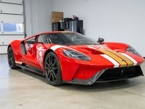Used 2022 Ford GT Heritage Edition RWD image 3