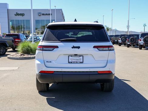 New 2026 Jeep Grand Cherokee L Limited w/ Limited Altitude Package image 5