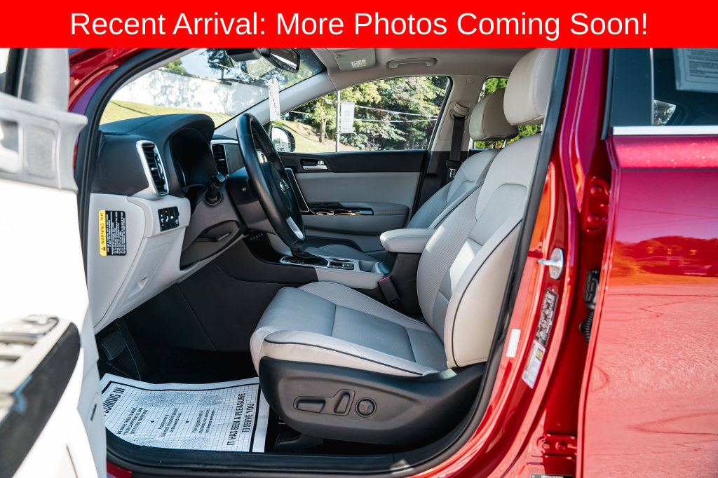Used 2022 Kia Sportage EX w/ EX Technology Package FWD image 25