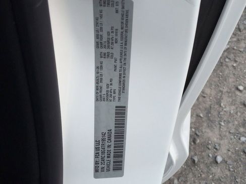 New 2026 Chrysler Pacifica Select w/ S Appearance Package image 8