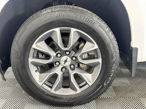 Used 2020 Chevrolet Silverado 1500 LT w/ Texas Edition RWD image 35