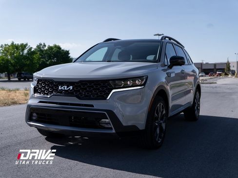Used 2022 Kia Sorento SX Prestige w/ Rust Color Package image 5