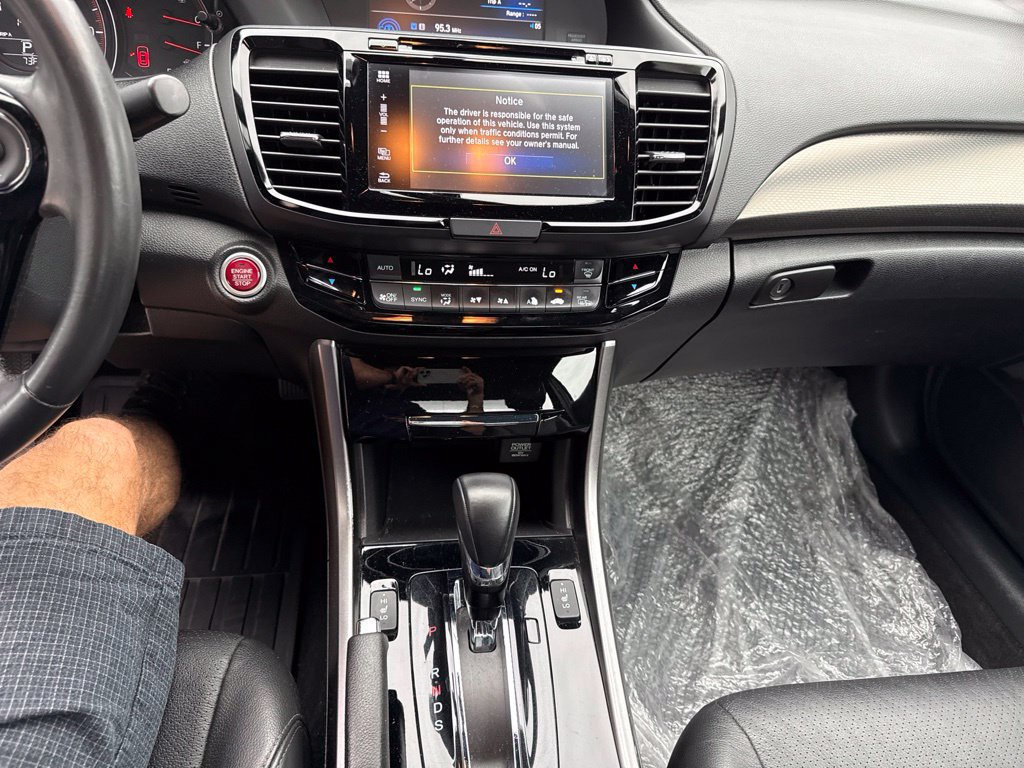 Used 2017 Honda Accord EX-L image 16