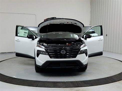 New 2026 Nissan Rogue SV image 10