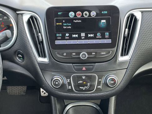 Used 2016 Chevrolet Malibu LT image 13