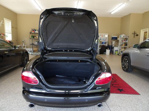 Used 2001 Jaguar XK8 Convertible RWD image 22