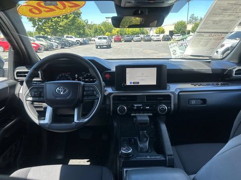 Certified 2026 Toyota Tacoma TRD Off-Road AWD/4WD image 13