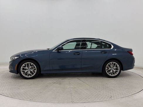 Used 2025 BMW 330i Sedan w/ Convenience Package RWD image 2