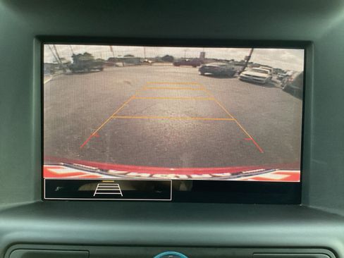 Used 2023 GMC Terrain SLE w/ Driver Convenience Package FWD image 20