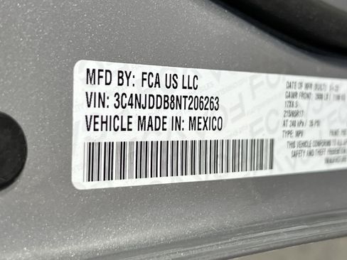 Used 2022 Jeep Compass Trailhawk AWD/4WD image 29