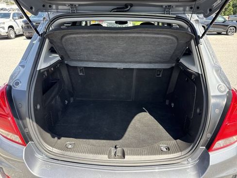 Used 2019 Chevrolet Trax LT w/ LT Convenience Package FWD image 26