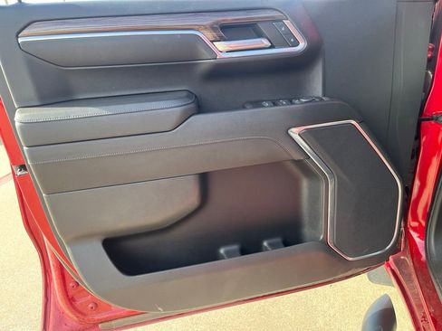 Used 2023 Chevrolet Silverado 1500 RST w/ Z71 Off-Road Package image 13