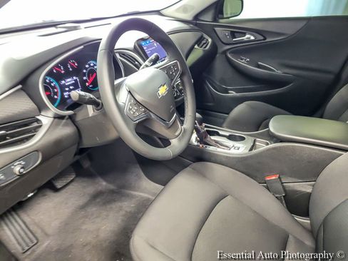 Used 2024 Chevrolet Malibu RS w/ LPO, Floor Liner Package FWD image 9