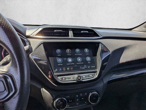 Used 2021 Chevrolet TrailBlazer RS w/ Technology Package FWD image 13