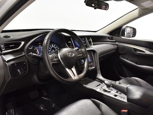 Used 2020 INFINITI QX50 Pure image 11