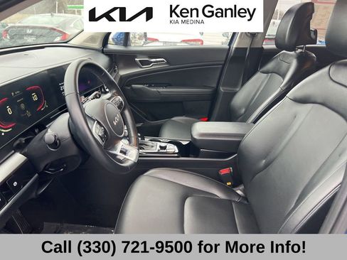 Certified 2025 Kia Sportage EX image 43