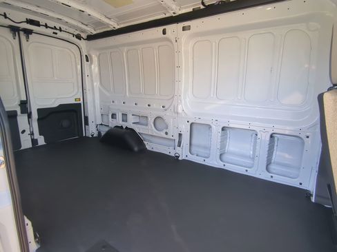 New 2026 Ford Transit 250 XL image 12