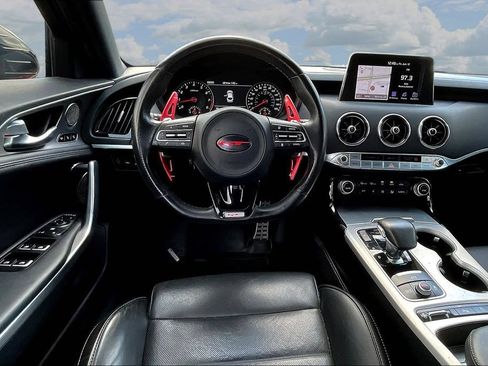 Used 2018 Kia Stinger GT2 RWD image 8