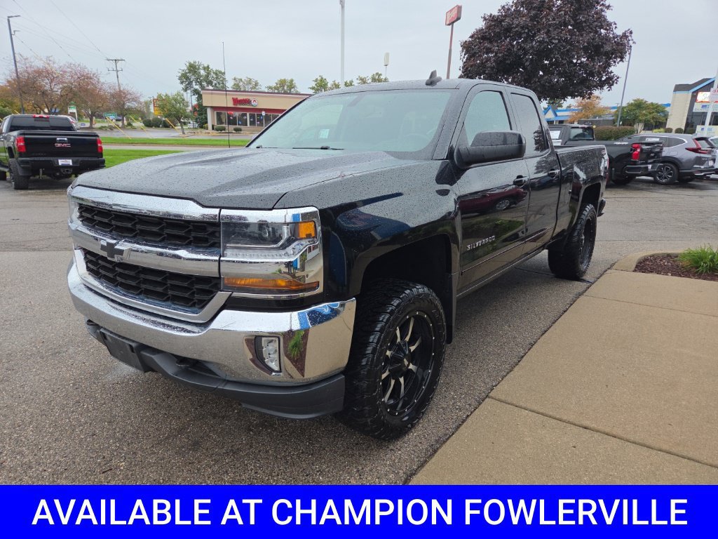 Used 2017 Chevrolet Silverado 1500 LT w/ All Star Edition AWD/4WD image 8
