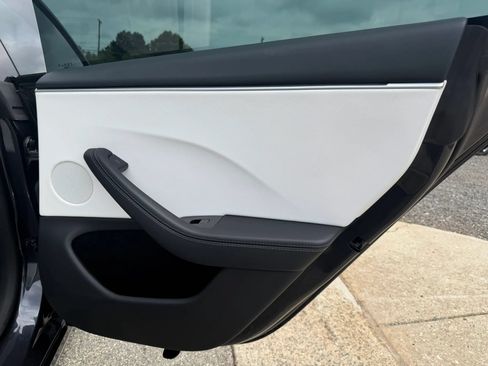 Used 2026 Tesla Model 3 AWD/4WD image 17
