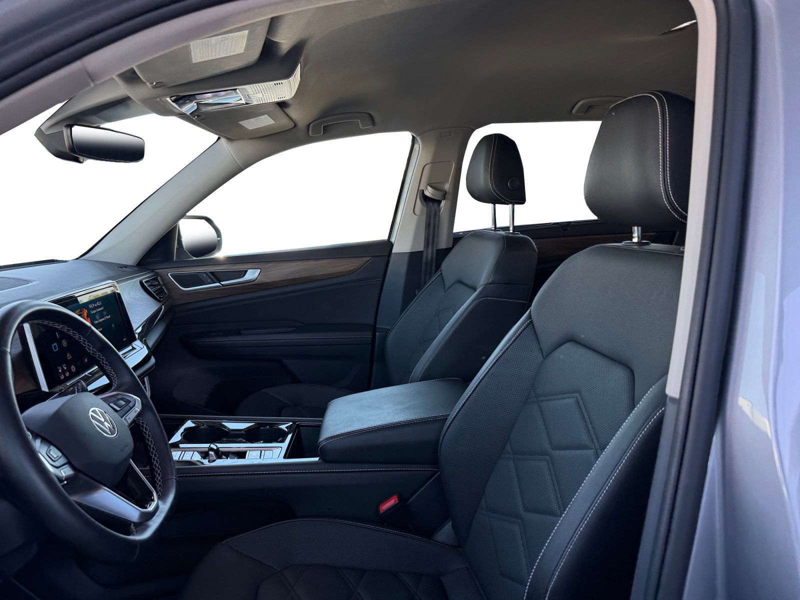 Used 2025 Volkswagen Atlas SE FWD image 10