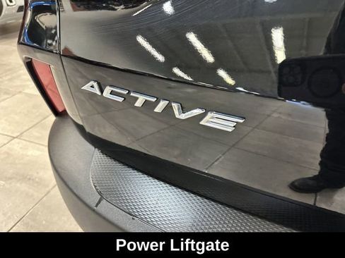 Used 2023 Ford Escape Active AWD/4WD image 9