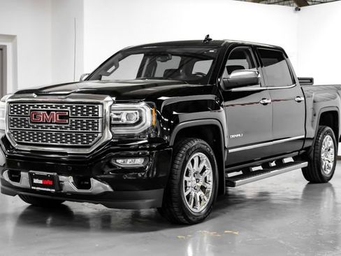 Used 2017 GMC Sierra 1500 Denali image 6