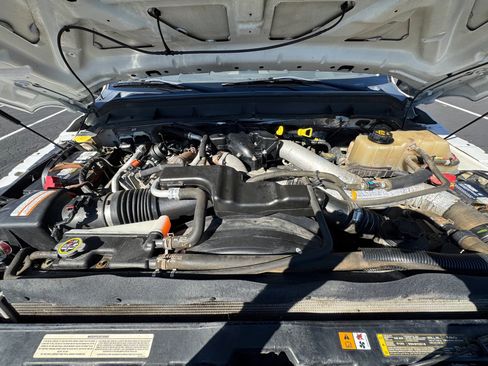 Used 2013 Ford F250 Lariat w/ Lariat Ultimate Pkg image 9