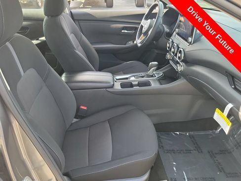 Used 2025 Nissan Sentra SV w/ All-Weather Package FWD image 18