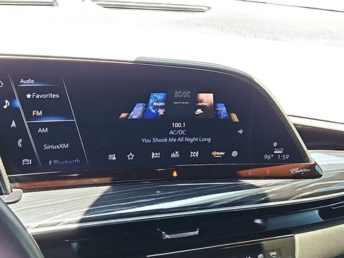 Certified 2023 Cadillac Escalade Sport w/ LPO, ONYX Package AWD/4WD image 17