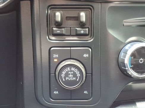 Used 2025 Ford F150 Raptor AWD/4WD image 21