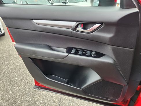 Used 2019 MAZDA CX-5 Sport FWD image 24