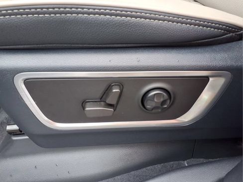 Used 2022 RAM 1500 Limited AWD/4WD image 15