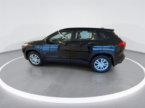 Used 2023 Toyota Corolla Cross L image 5