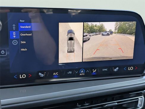 New 2026 Chevrolet Traverse LT w/ Driver Confidence Package image 17