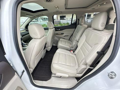 Certified 2018 GMC Acadia Denali w/ Technology Package AWD/4WD image 25
