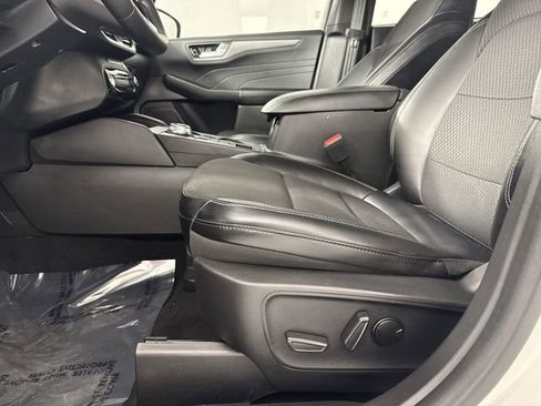 Used 2023 Ford Escape SE FWD image 20