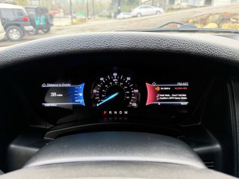 Used 2016 Ford Expedition Limited w/ Equipment Group 301A image 11