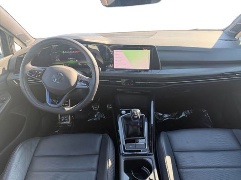 Used 2024 Volkswagen Golf R image 10