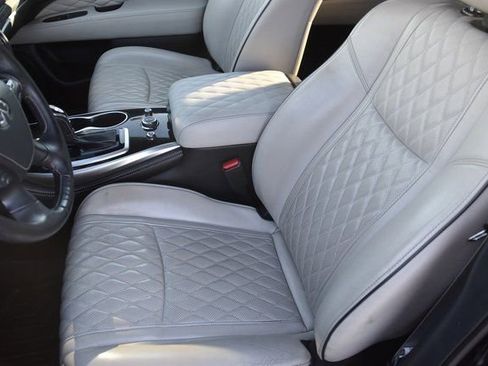 Used 2019 INFINITI QX60 Luxe w/ Limited Package image 3