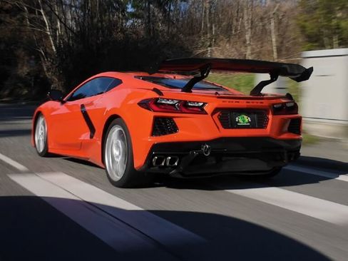 Used 2020 Chevrolet Corvette Stingray Premium Cpe w/ 3LT Preferred Equipment Group image 45