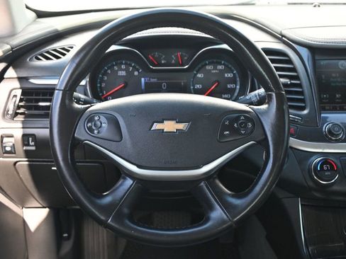 Used 2018 Chevrolet Impala LT image 10