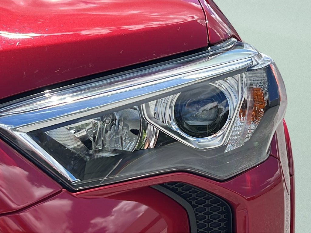 Used 2024 Toyota 4Runner SR5 AWD/4WD image 25