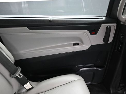 Used 2024 Honda Odyssey Touring image 51