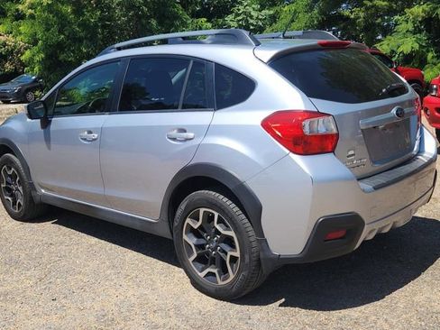 Used 2017 Subaru Crosstrek 2.0i Premium w/ Popular Package #1 AWD/4WD image 7