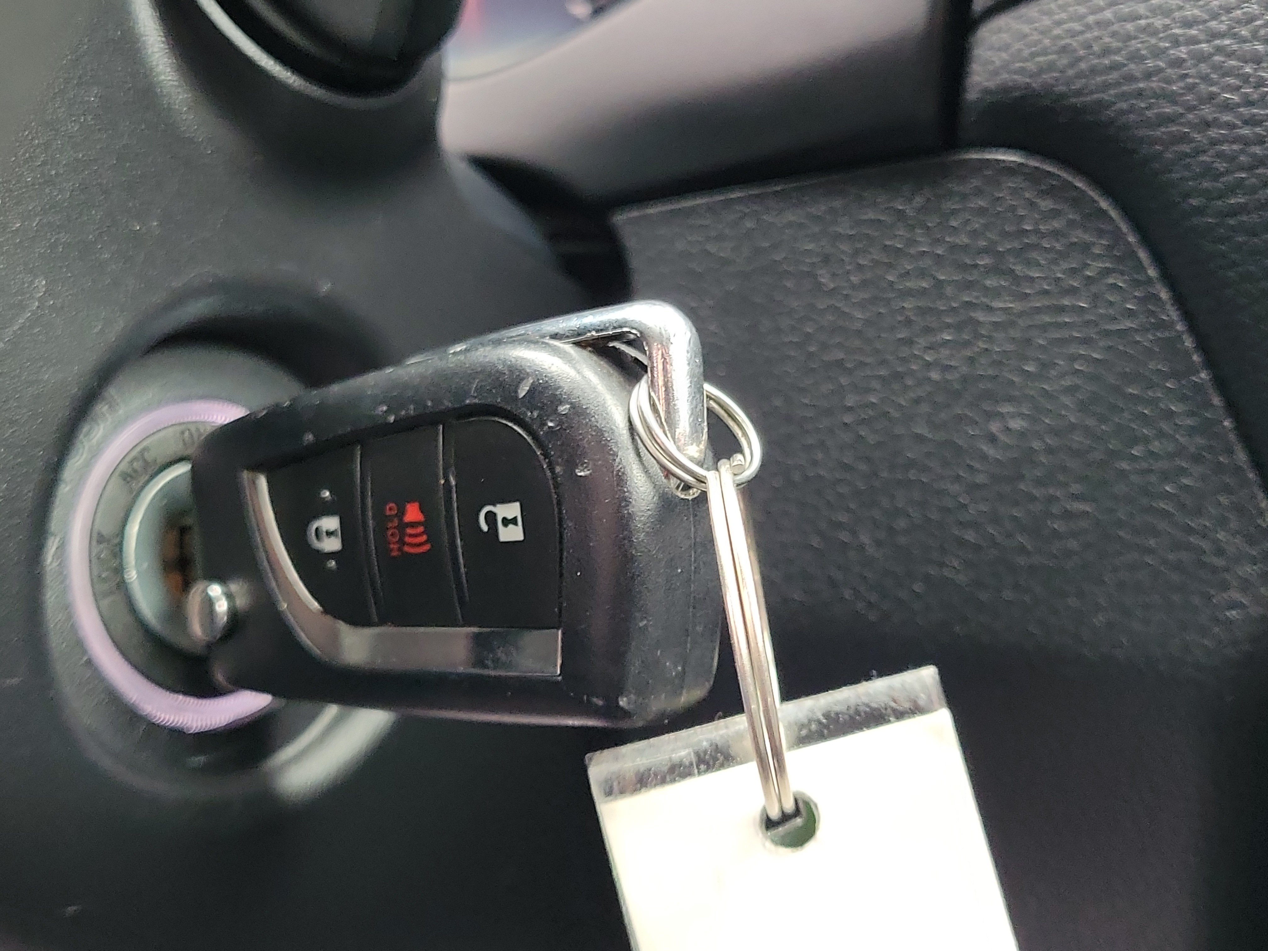 Used 2025 Toyota RAV4 LE AWD/4WD image 28