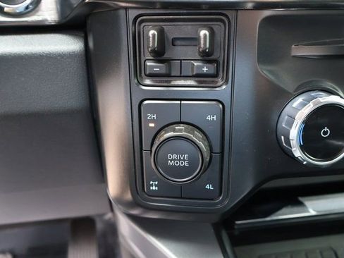 Certified 2025 Ford F350 Lariat w/ Chrome Package AWD/4WD image 27